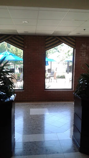 Chessie's Chesapeake Grille photo 3